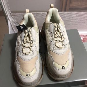 balenciaga triple sneaker